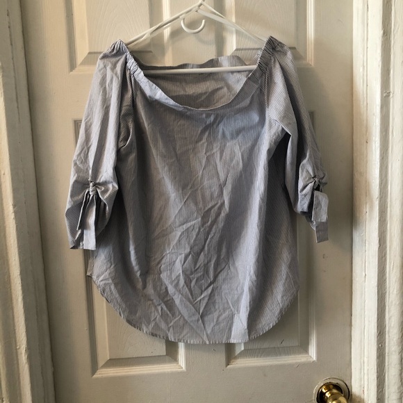 Babaton cowl shoulder top - Picture 2 of 8